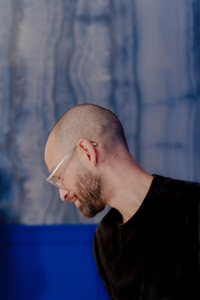 Portrait d'un homme, corporate, par Charles Menguy